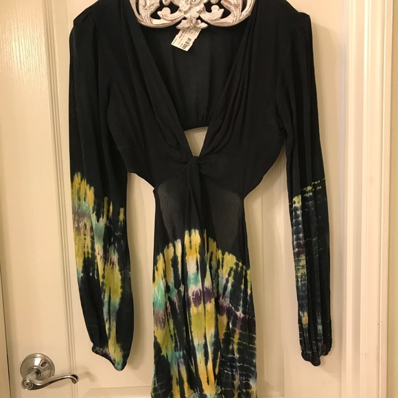 Planet Blue Brand Blu Moon Bell Sleeve Twist Dress - Picture 4 of 5